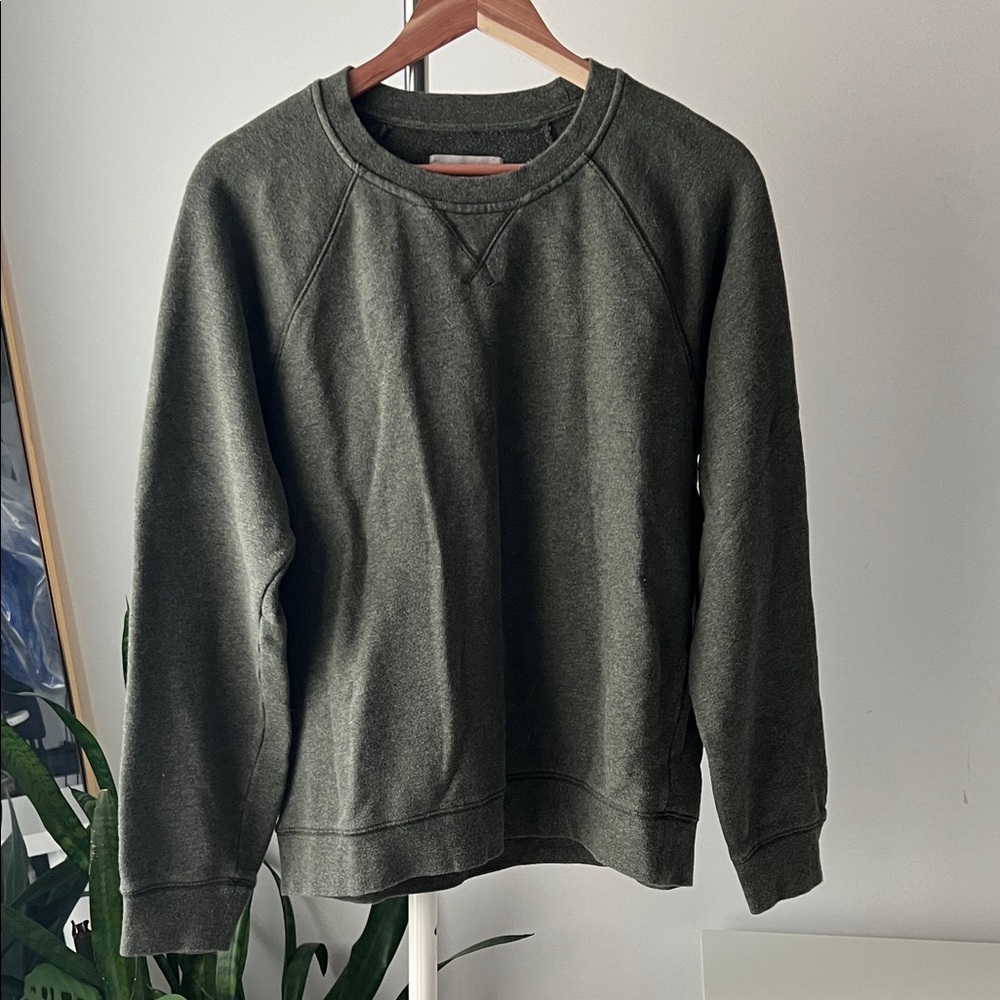 Everlane Men's Olive green Crew neck Sweater M